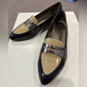 Elegant Black and Cream Loafers